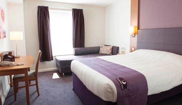 Premier Inn Crewe Central エクステリア 写真